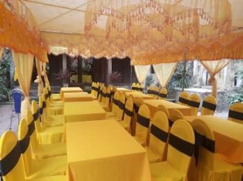 Dich vu ban ghe tang le